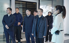 省委網(wǎng)信辦副主任劉偉蒞臨西征網(wǎng)調(diào)研指導(dǎo)